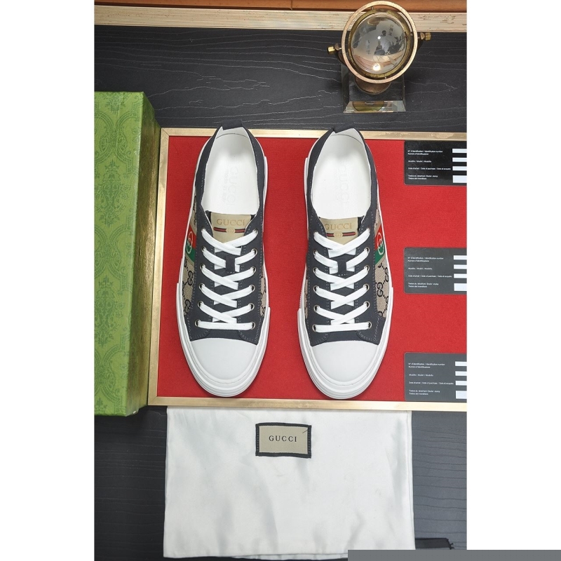 G*u*i casual shoes